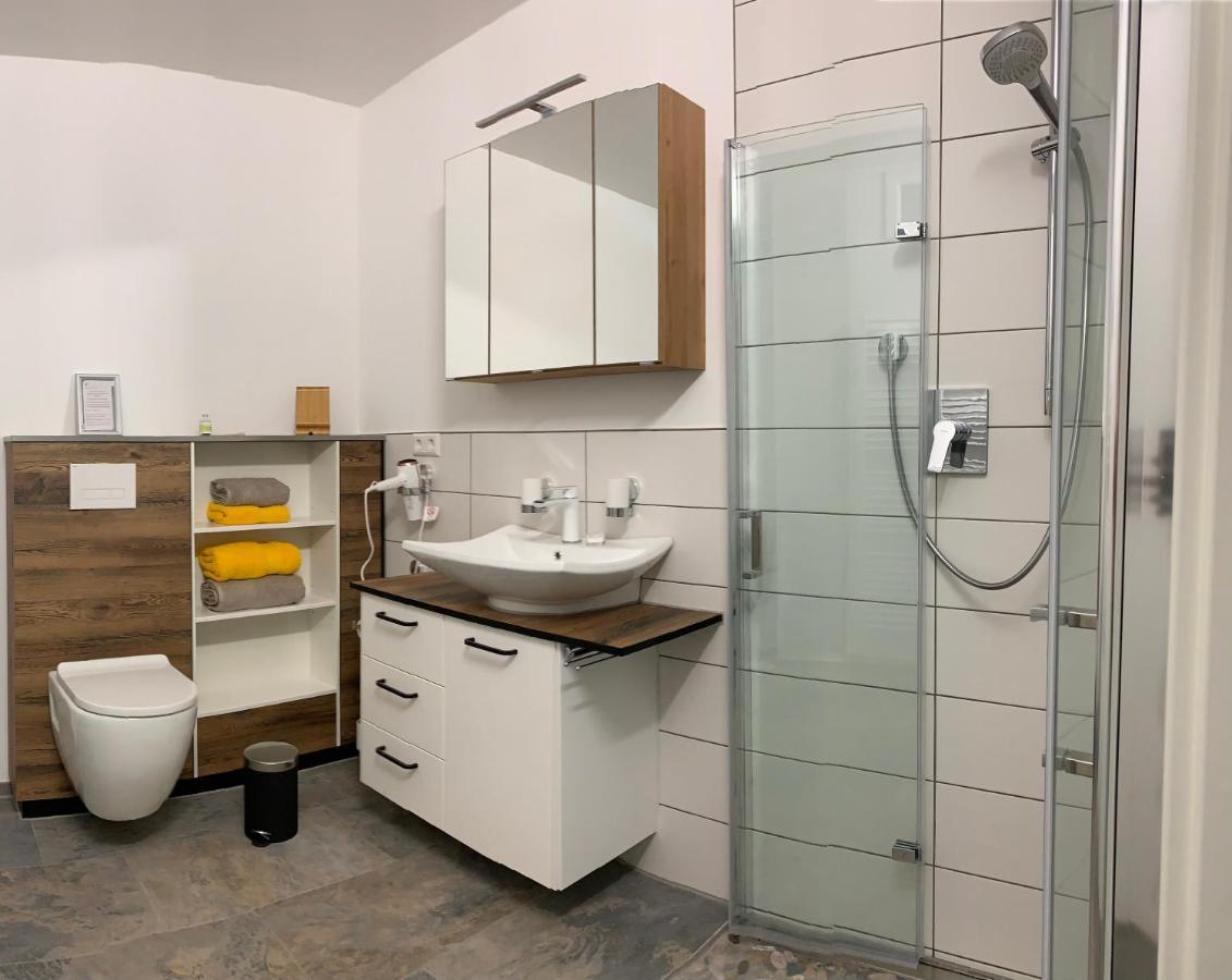Firmen & Ferienwohnung Brecht 2 Waibstadt Ngoại thất bức ảnh